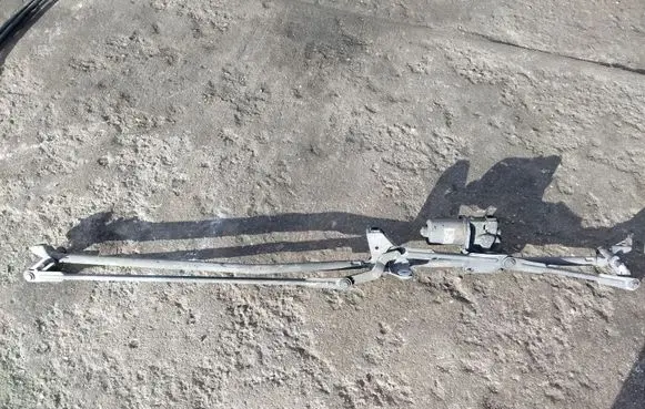 Citroen C4 I Front wiper linkage 40463812V