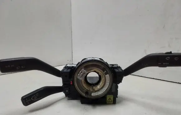 Volkswagen PASSAT B6 Steering wheel adjustment handle/lever 3C0953549A 05113810 01101052770275