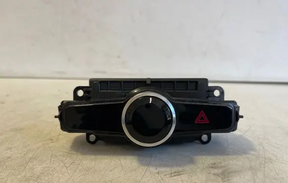 Polestar 2 Hazard light switch 32350223