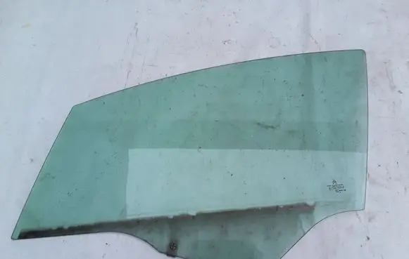 Citroen C4 I Front door window glass four-door 43R000929