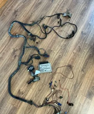 Volkswagen Transporter - Caravelle T4 Engine ECU kit and lock set 074906018C 701905851 9648431