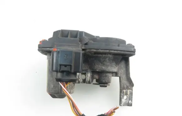 Volkswagen Caddy Throttle body valve 51500204 5Q0253691H