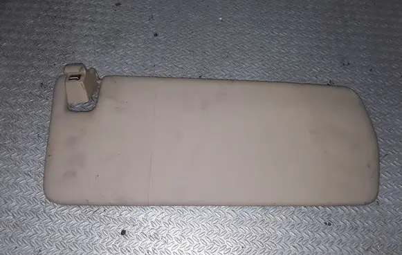 Sun visor