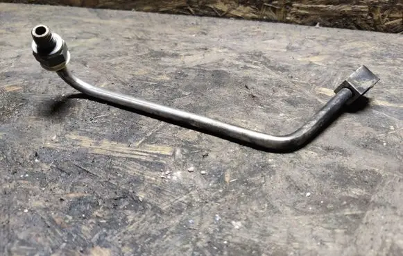 Chevrolet Malibu Turbo turbocharger oiling pipe/hose