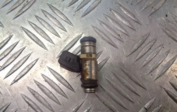 Seat Ibiza II (6k) Fuel injectors set 