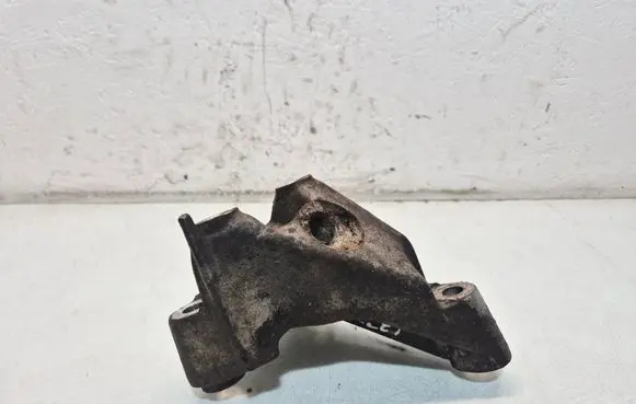 Alfa Romeo 159 Gearbox mounting bracket 