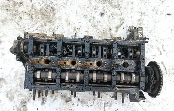 Hyundai ix35 Engine head 221112f000 22111-2f000