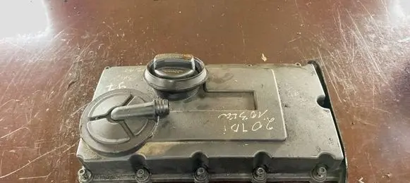 Volkswagen PASSAT B6 Rocker cam cover 03G103475