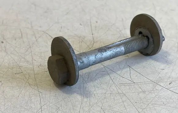 Cupra Born Rear suspension camber bolt