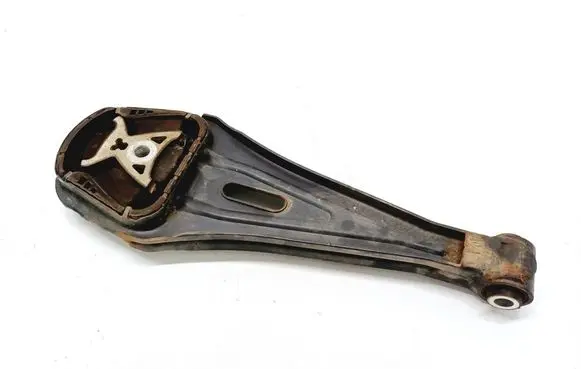 Engine mount bracket