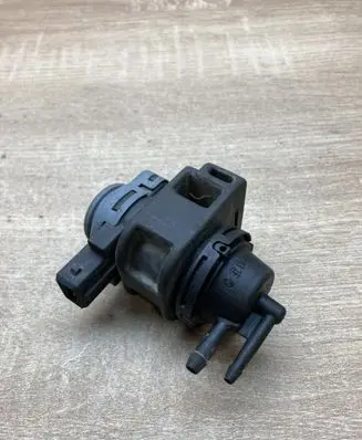 Renault Megane II Turbo solenoid valve 8200575400