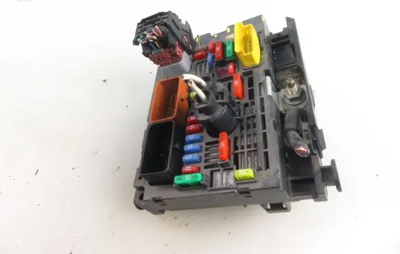 Citroen C4 Grand Picasso BSM Control unit S01078687 9807028580