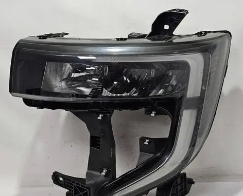 Renault Master III Headlight/headlamp 260609073R