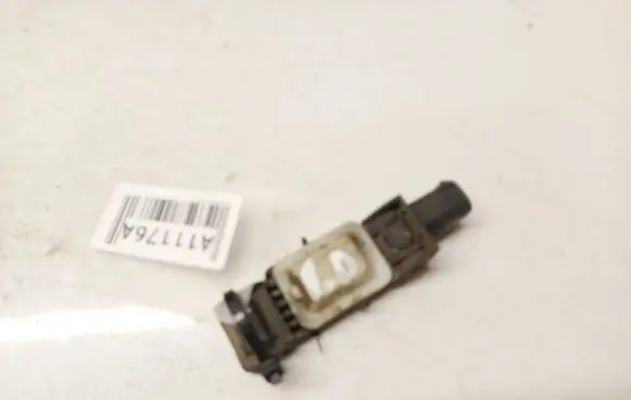 Dodge Magnum Airbag deployment crash/impact sensor 2555202062 04671779AC