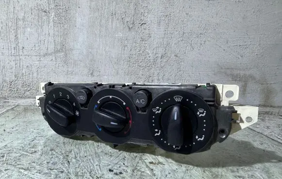 Ford Focus C-MAX Climate control unit 3M5T19980AD