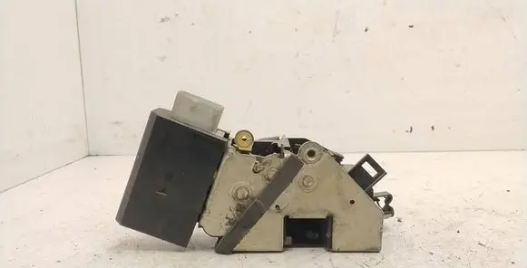 BMW 7 E38 Rear door lock 40620751 8352165