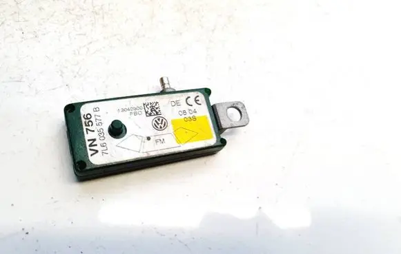 Volkswagen Touareg I Antenna control unit 7l6035577b