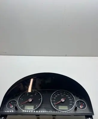 Ford Mondeo Mk III Speedometer (instrument cluster) 3S7F10841 44ZU187