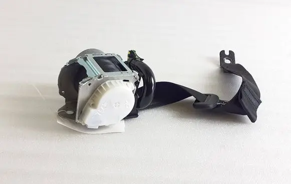 Audi Q2 - Rear seatbelt 34133468E 34100206B 81A857805B