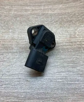 Volkswagen Golf IV Air pressure sensor 038906051 0281002177
