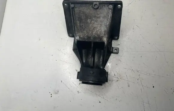 BMW X3 E83 Driveshaft support bearing bracket 7516067