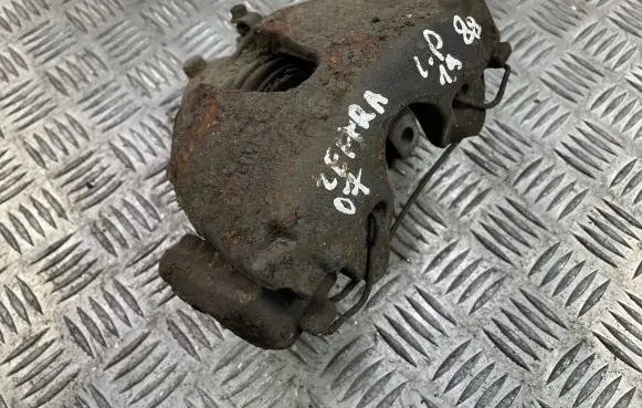 Opel Zafira B Front brake caliper