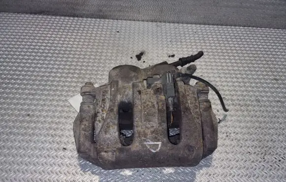 Mercedes-Benz Vito Viano W639 Front brake caliper