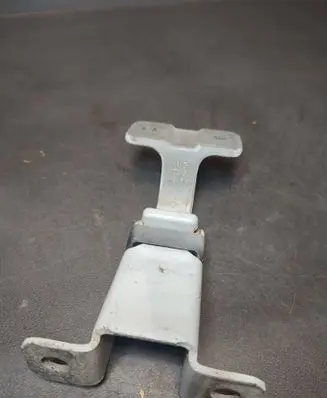 Renault Kangoo II Rear door upper hinge KU3674A