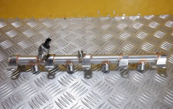 Audi A8 S8 D5 Fuel main line pipe 0P2133316A