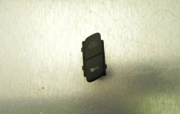 Volkswagen Polo IV 9N3 Central locking switch button 6Q1962125 I7227