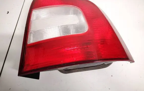 Skoda Octavia Mk2 (1Z) Rear/tail lights 1z9945