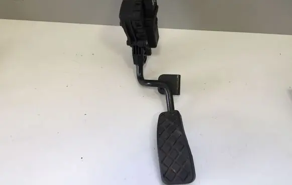 Audi A6 S6 C6 4F Accelerator throttle pedal 4F2721523
