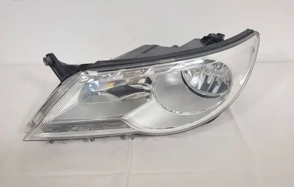 Volkswagen Tiguan Headlight/headlamp 5N1941031R 1ED24703801 24703801000737