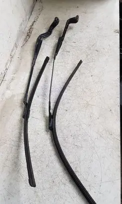 Ford S-MAX Front wiper blade arm 127806