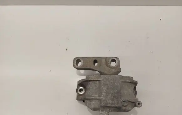 Audi A3 S3 8P Engine mount bracket 1K0199262