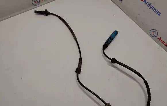 BMW X3 E83 ABS brake wheel speed sensor 61126908705 34523420330 34523405906