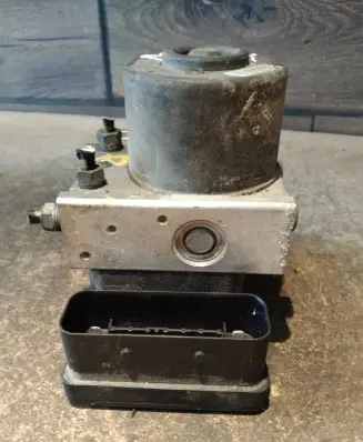 Ford Focus ABS Pump 3M512M110CA