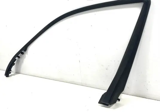 Mercedes-Benz E W211 Front door window/glass frame A2117250271
