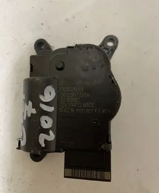 Volkswagen Golf VII Air flap motor/actuator 5Q0907511K