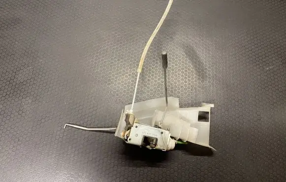 Audi A8 S8 D2 4D Front door lock 4D1837016D