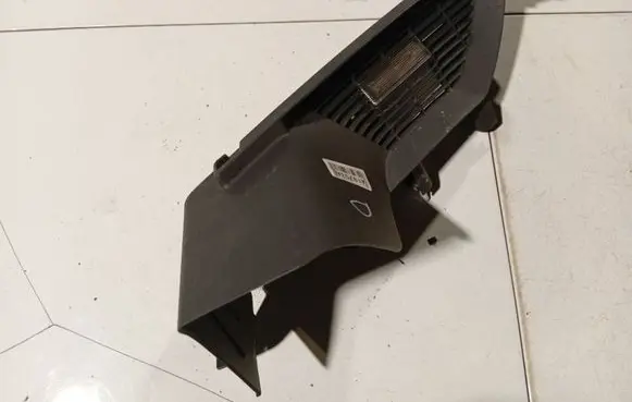 Volkswagen Golf V Other interior part 1K6867762
