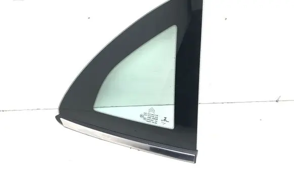Citroen C3 Rear side window