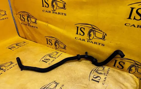 Mercedes-Benz GL X166 Engine coolant pipe/hose A1665003975