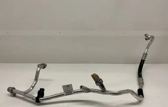 Opel Mokka B Air conditioning (A/C) pipe/hose 9843975180