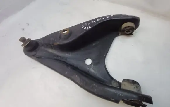 Dacia Sandero Front lower control arm/wishbone