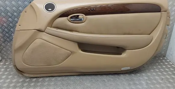 Lexus SC 430 Front door card panel trim