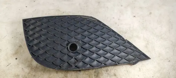 Mercedes-Benz E W213 Front bumper lower grill A2138851702