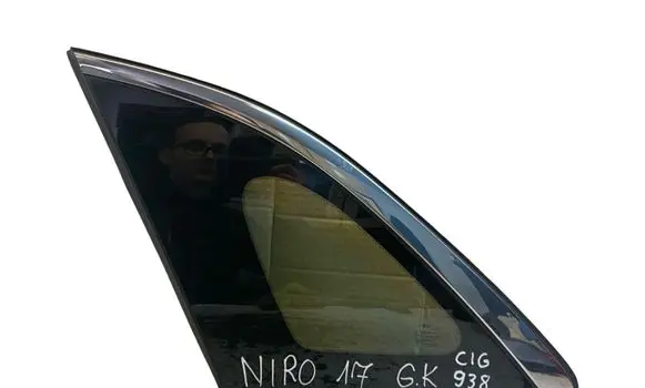 KIA Niro Rear side window 43R000183 E000989