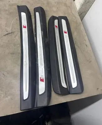 Audi Q7 4L sill trim set (inner)
