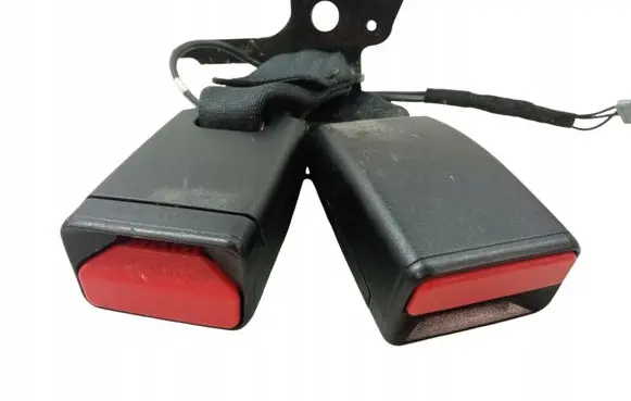 Renault Clio IV Front seatbelt buckle
